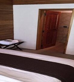 Casa Aura’s: Beachfront Premium Hostel / B&B