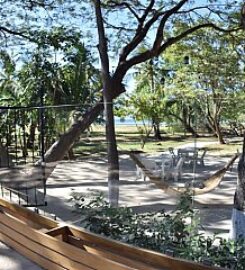 Casa Aura’s: Beachfront Premium Hostel / B&B