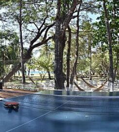 Casa Aura’s: Beachfront Premium Hostel / B&B
