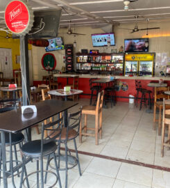 Tres Amigas Bar & Restaurant