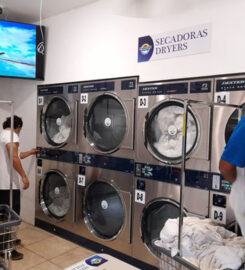 Pura Vida Laundromat